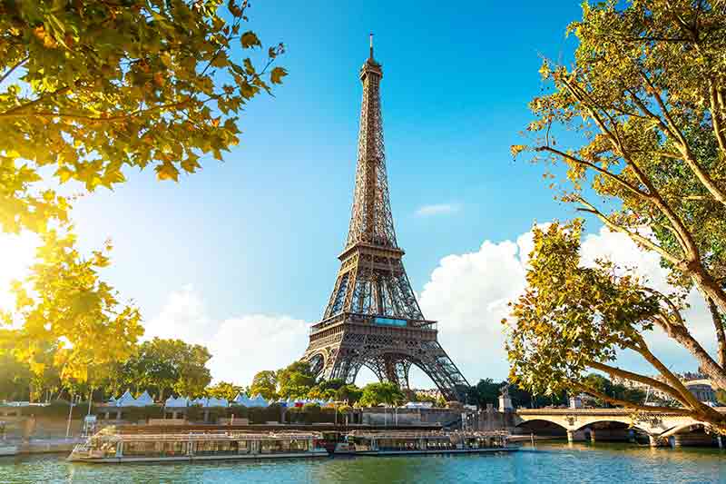 Famous French Quotes About Love, Life, & Art