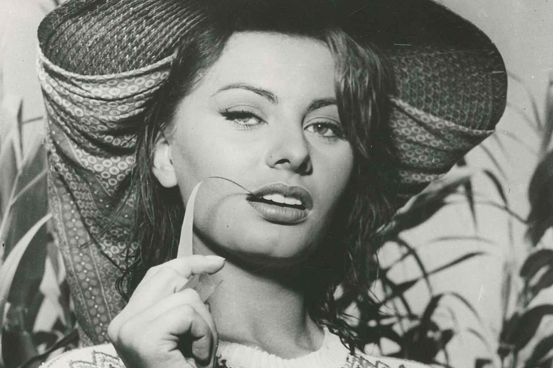 Sophia Loren in a scene from La donna del fiume, a 1955 film directed by Mario Soldati