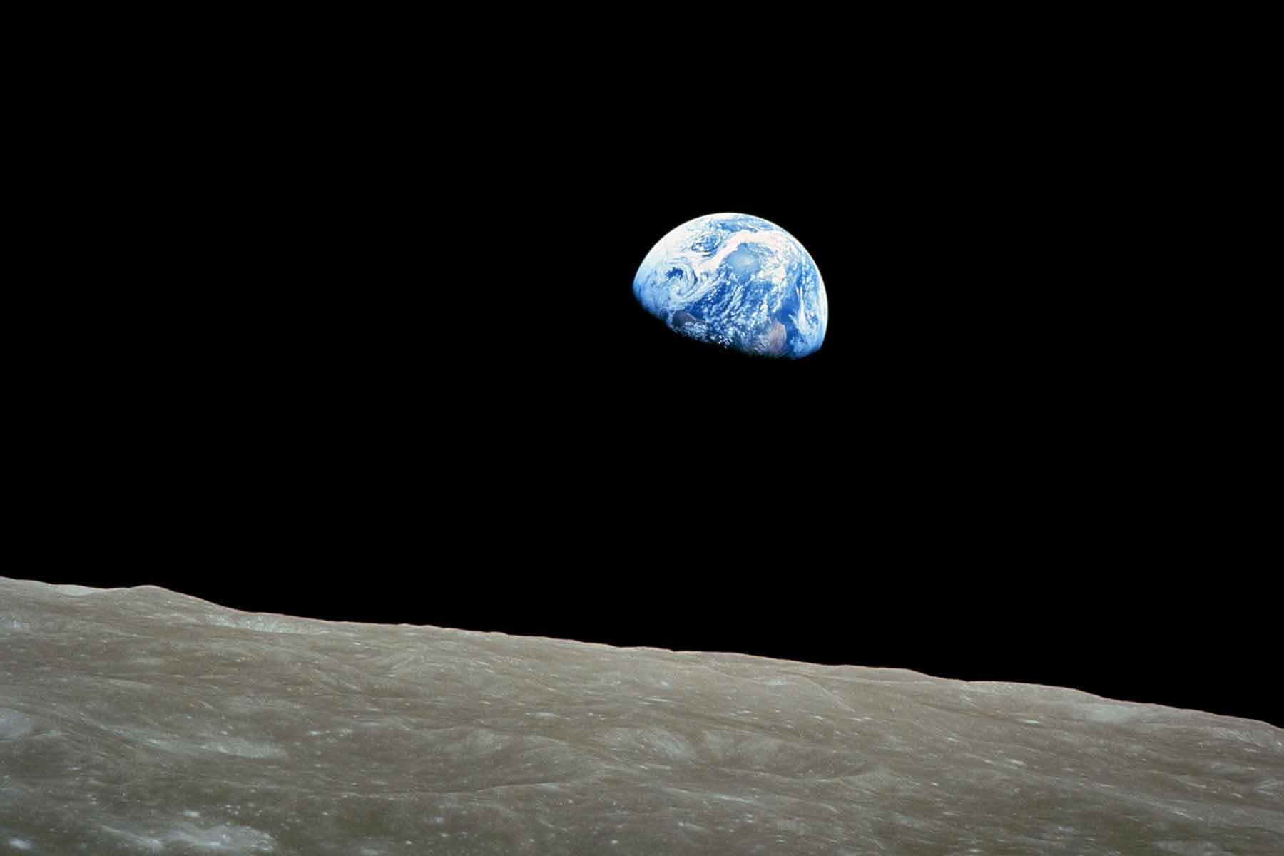 Photo of the Earth taken from Apollo 8, called Earthrise (1968)