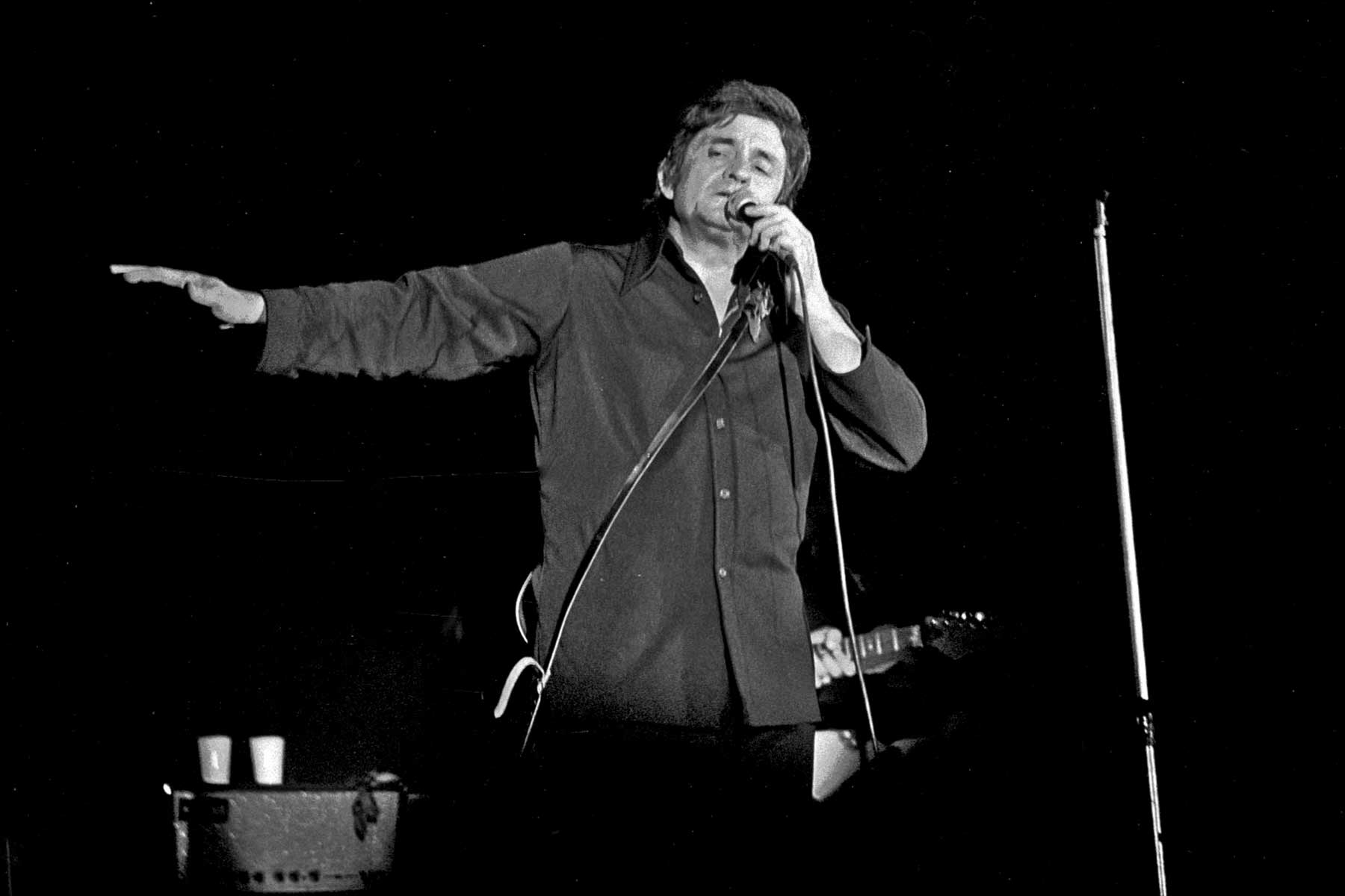 Johnny Cash at Bremen, September 1972 (Photo credit: Wikimedia Commons/Heinrich Klaffs)