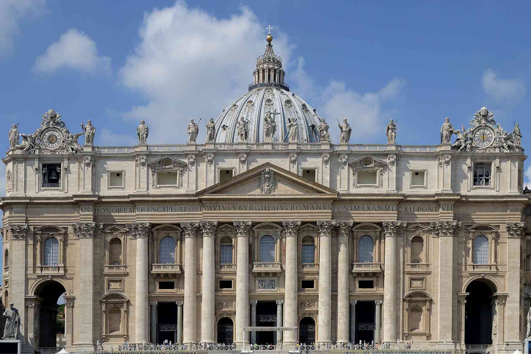 The façade of Saint Peter's Basilica in Rome (Photo credit: Wikimedia Commons/Livioandronico2013)