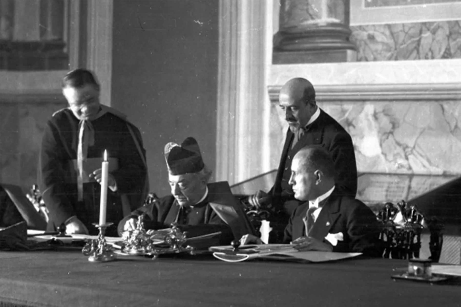 The historic signing of the Lateran Treaty